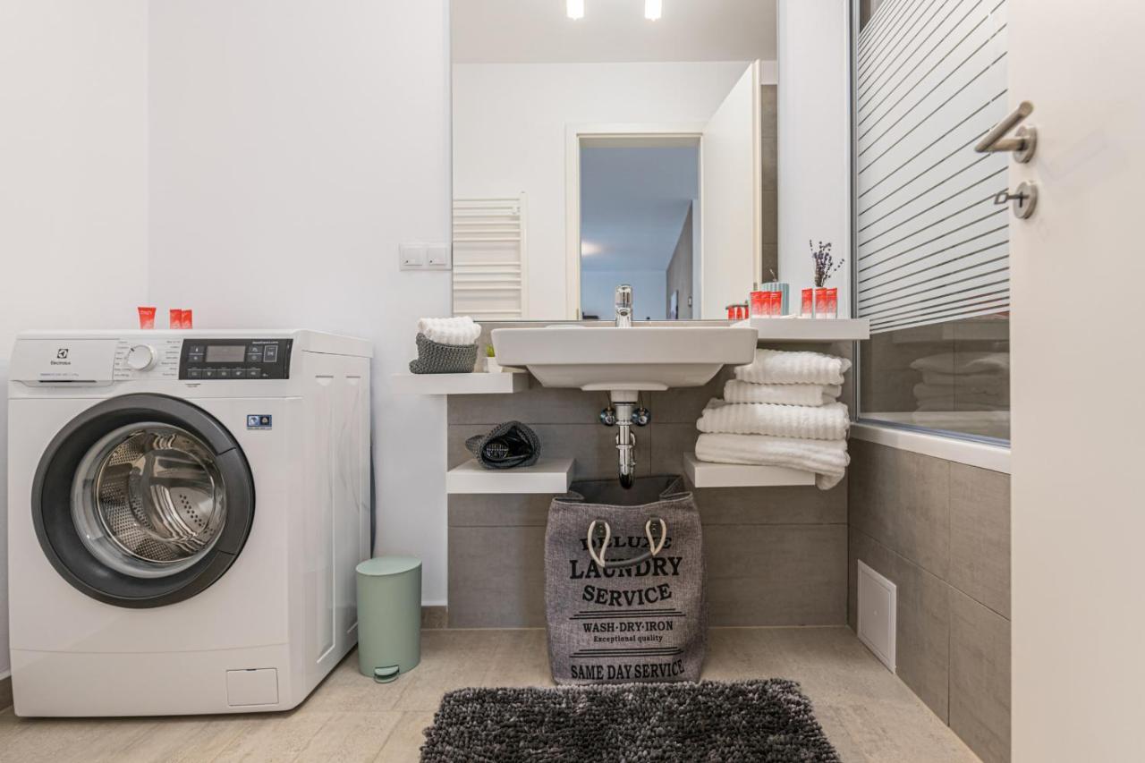 Rentforcomfort Apartment Ella 2 Brassó Kültér fotó